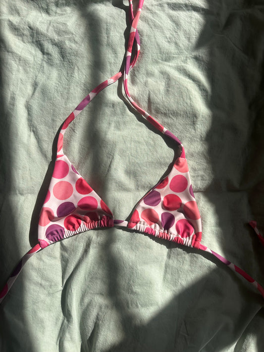 Aussie triangle top